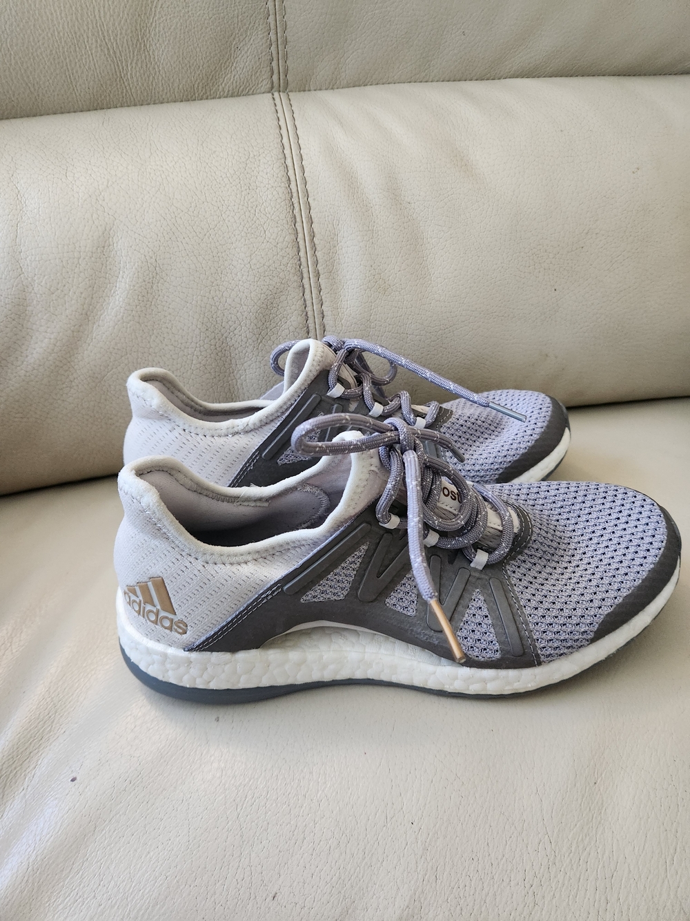 adidas Women’s Light Gray and White Knit Running Sneakers
